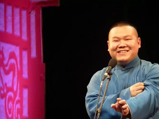 岳云鹏在北京哪买的房他在欢乐喜剧人里唱的什么歌