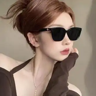 海伦凯勒新款2023年新款时尚方形墨镜女太阳镜感ins大脸显瘦眼镜款式