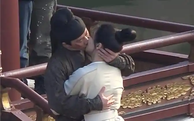 风起洛阳月下烛火删减吻戏黄轩宋茜