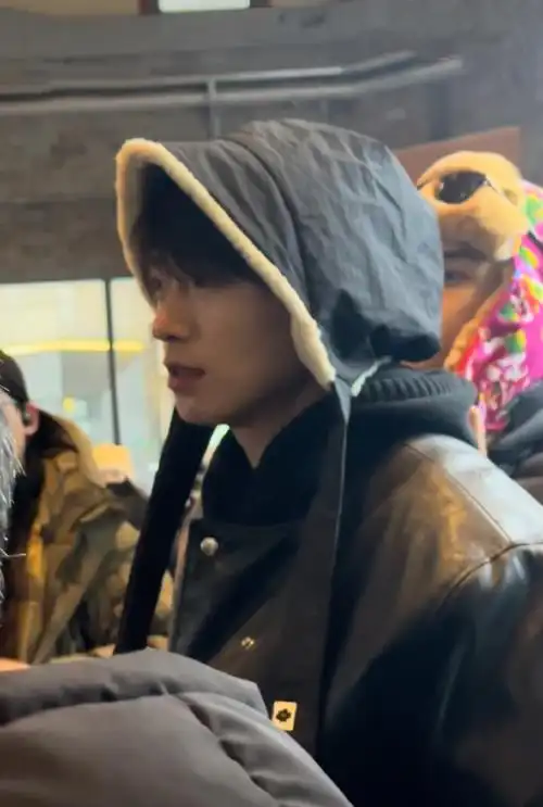 怎么帅到这个程度,不愧是jyp选中的男人,内娱有自己的rain～#魏大勋