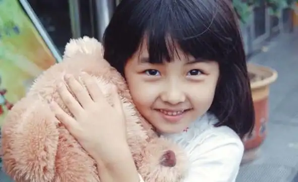 张子枫个人资料简介 张子枫什么来头家世背景揭秘