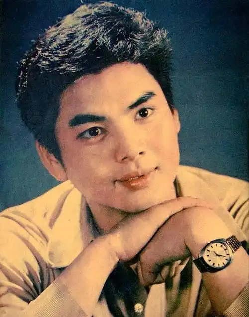 记得电影演员汪宝生吗?主演《自豪吧,母亲》成名,妻子是姜黎黎