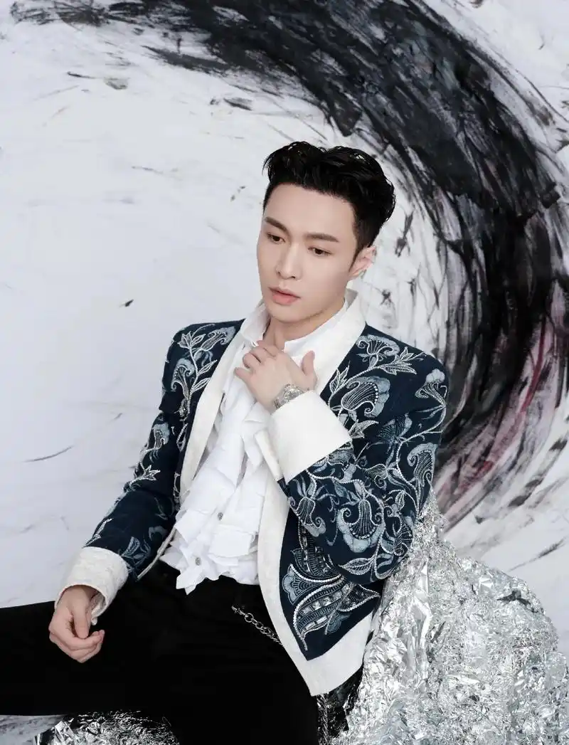 我的高清壁纸 #张艺兴  - 抖音