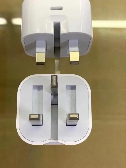 适用20w英规港版快充充电器iphone1211proipadpro英规快充头