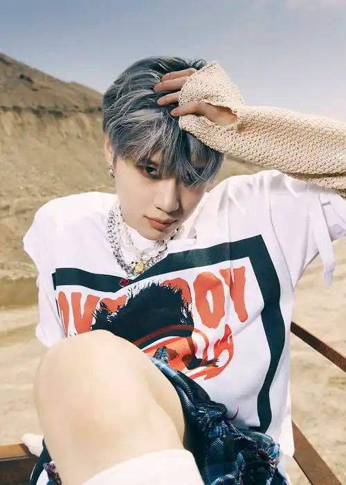 "历代级solo男歌手"泰民回归!新迷你专辑《advice》今天正式发售!