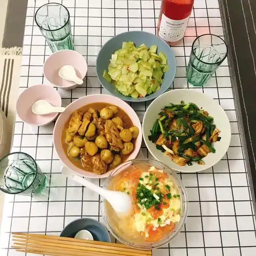 喜欢的话,给教主大人(@osc叶童)自曝三围吧.