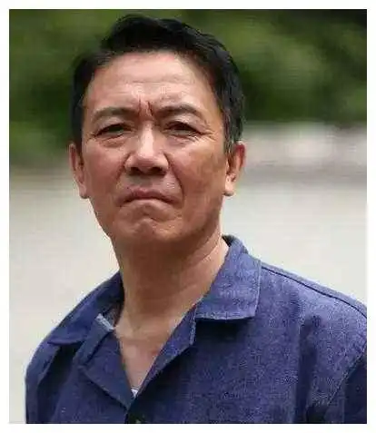 最受观众喜爱的十大老戏骨,男演员占九个,第一当之无愧