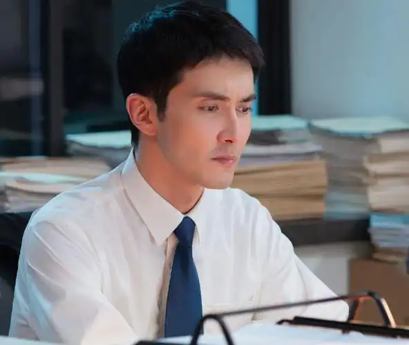 高伟光变身法官"罗大胆",基层普法遭遇居民从楼上泼水示威|马伊琍