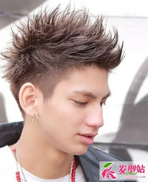 2016流行男生飞机头发型 流行欧美日韩的时尚发型-男士短发-发型站
