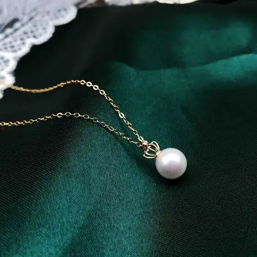 18k金镶嵌akoya白珍珠皇冠项链