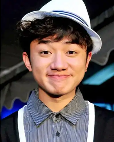 什么让王祖蓝从学霸变成逗比?看完这些照片就明白