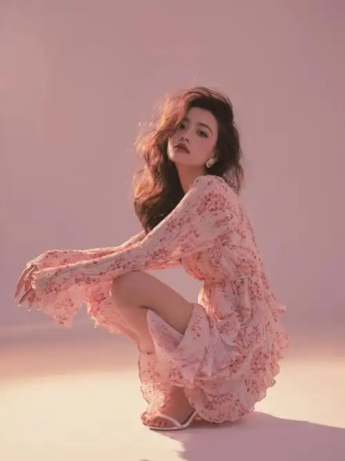 简约突出人物这样的写真风格有多少人喜欢