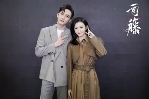 快乐大本营20210410期景甜张彬彬互动超甜蜜谭松韵钟汉良在线狂撒糖