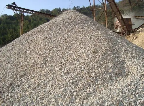 成堆的沙石头图片