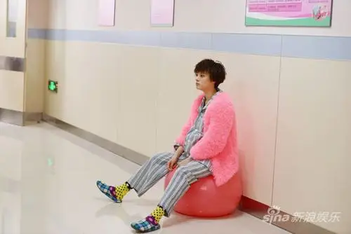 辣妈曝孙俪孕照奶爸张译左右开挂