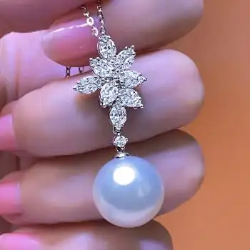 镶嵌正圆无暇极强光花瓣多叶设计款冷白光白珍珠项链定制1015天发货