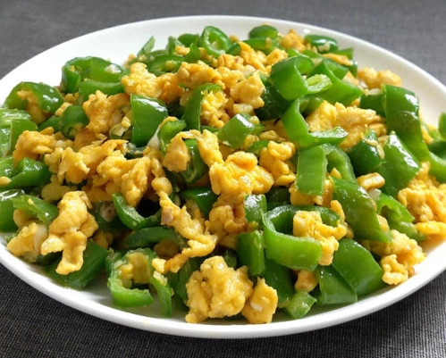 青椒炒蛋,鸡蛋,鸡蛋的做法,炒鸡蛋,青椒炒鸡蛋 ,青椒炒鸡蛋的做法