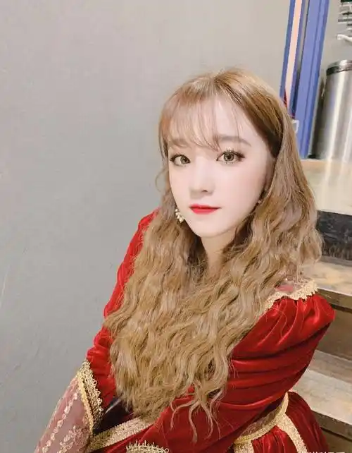 蔡徐坤宋雨琦加盟跑男,被赞cp感强,能否成为下一对陆地夫妇_人气_郑恺