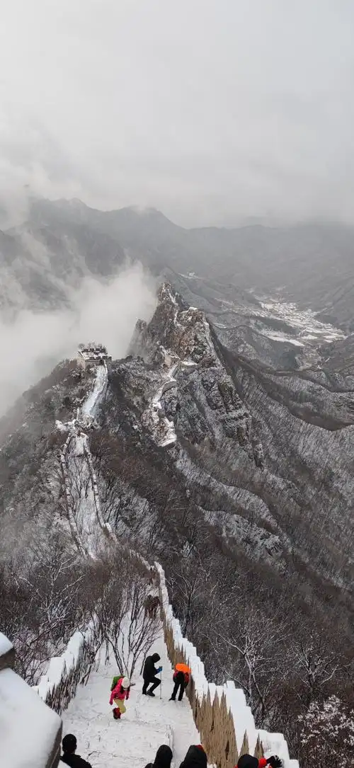 雪后的箭扣长城