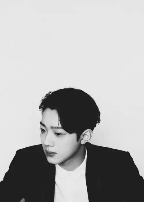 赖冠霖黑白时尚质感写真大片