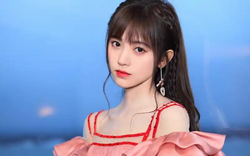 鞠婧祎甜美清纯高清桌面壁纸