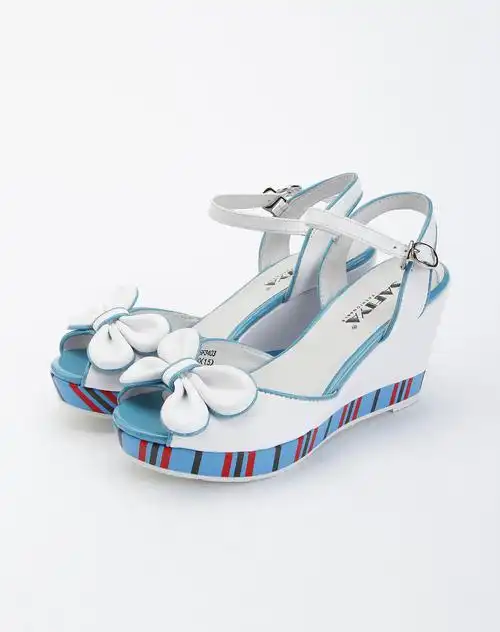 浅蓝/白色时尚坡跟凉鞋