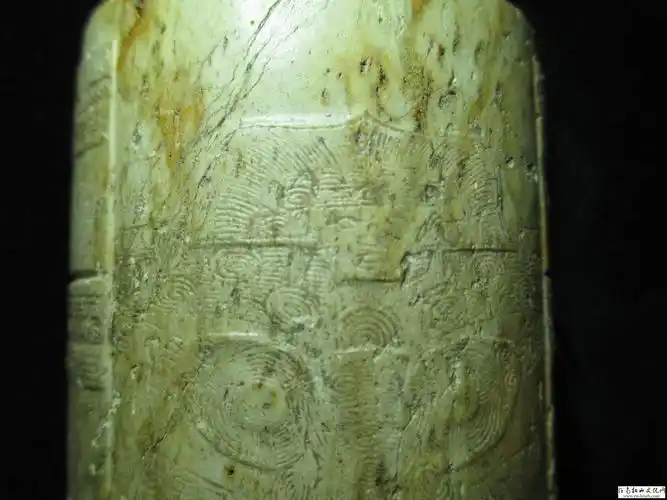 良渚阴刻线请指点