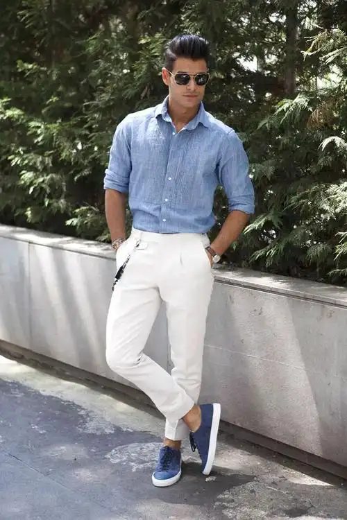 敢穿白裤子的男人都很自信