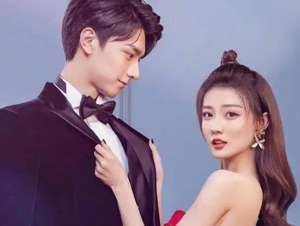 热度上涨,徐璐又被曝出新剧开机,光看男主就追定了_作品_剧本_张彬彬