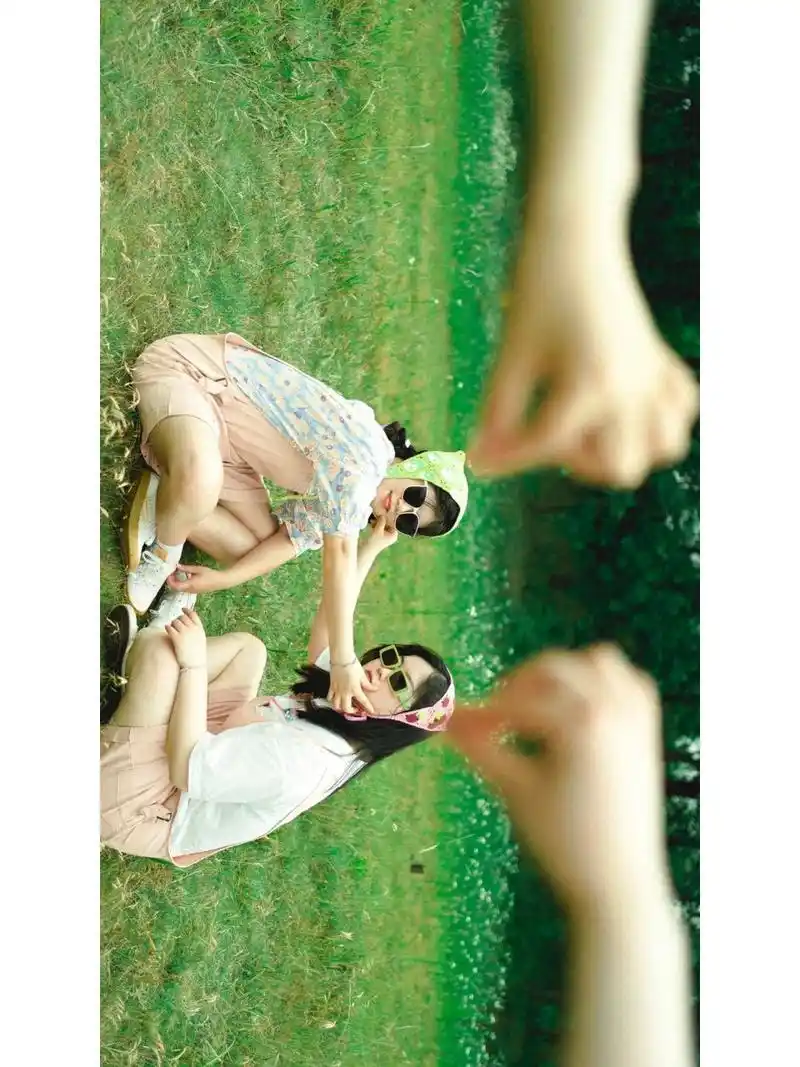 4人毕业写真姿势指导!一看就会!必看必看!   	 921.