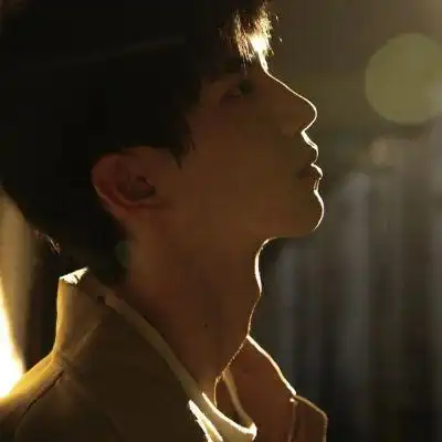 帅气男生头像图片高清 超酷男生唯美头像高清图片大全_男生头像_美头