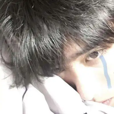 16岁小哥哥帅气一套照片头像