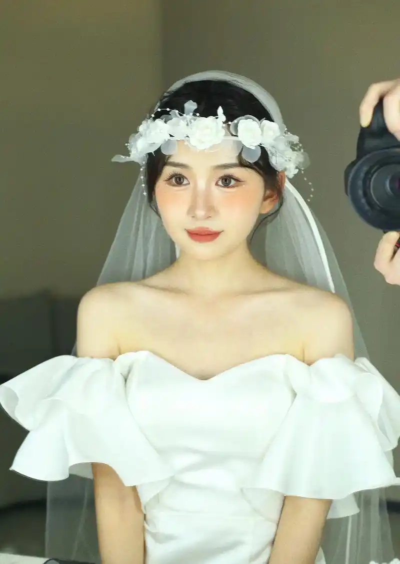 高级感妆容78邹城婚纱礼服馆78邹城新娘跟妆.