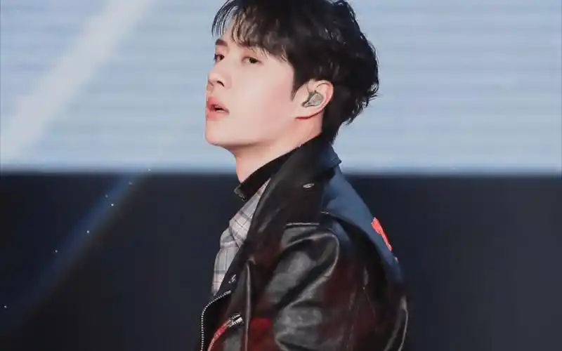 【王一博】20210119抖音心动之夜_《我的世界守则》