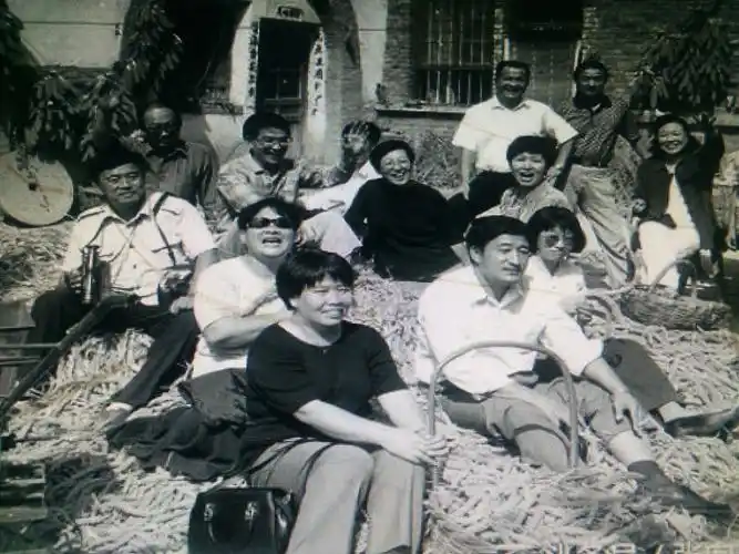 但是,她的家人以及她自己都没有向困难低头,全家人都很乐观!