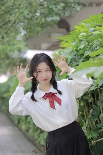 毕业啦,快来解锁专属你的毕业照拍照姿势