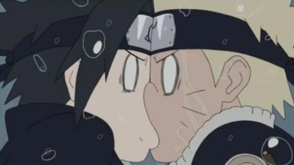 火影里面4个让人脸红的画面,鸣人接吻佐助,最后1个小朋友请埋头