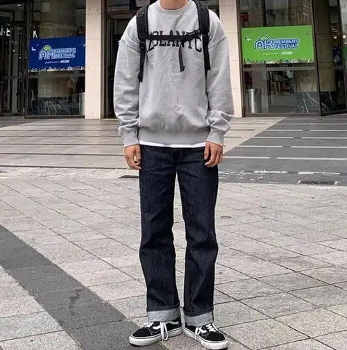 男生怎么穿显得更帅气?穿好基本款,造型就很时髦