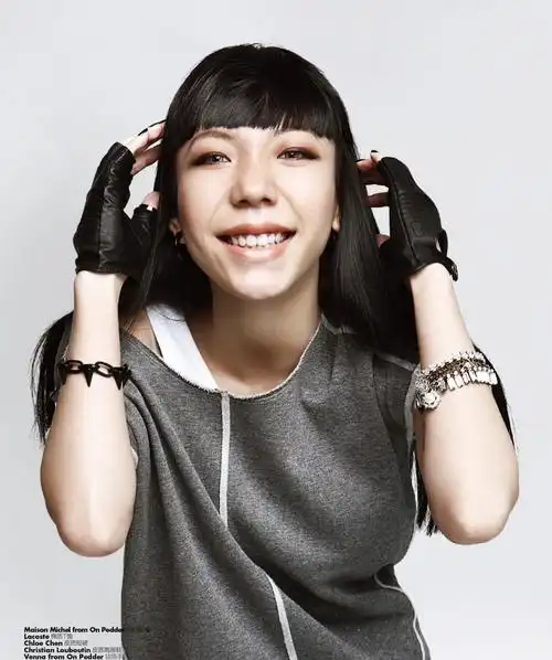 吴莫愁获封全球最美网友法海说我不懂爱图