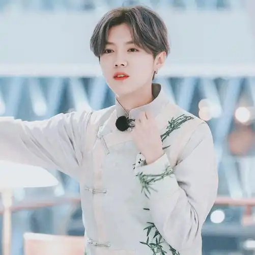 鹿晗# 奔跑吧兄弟.