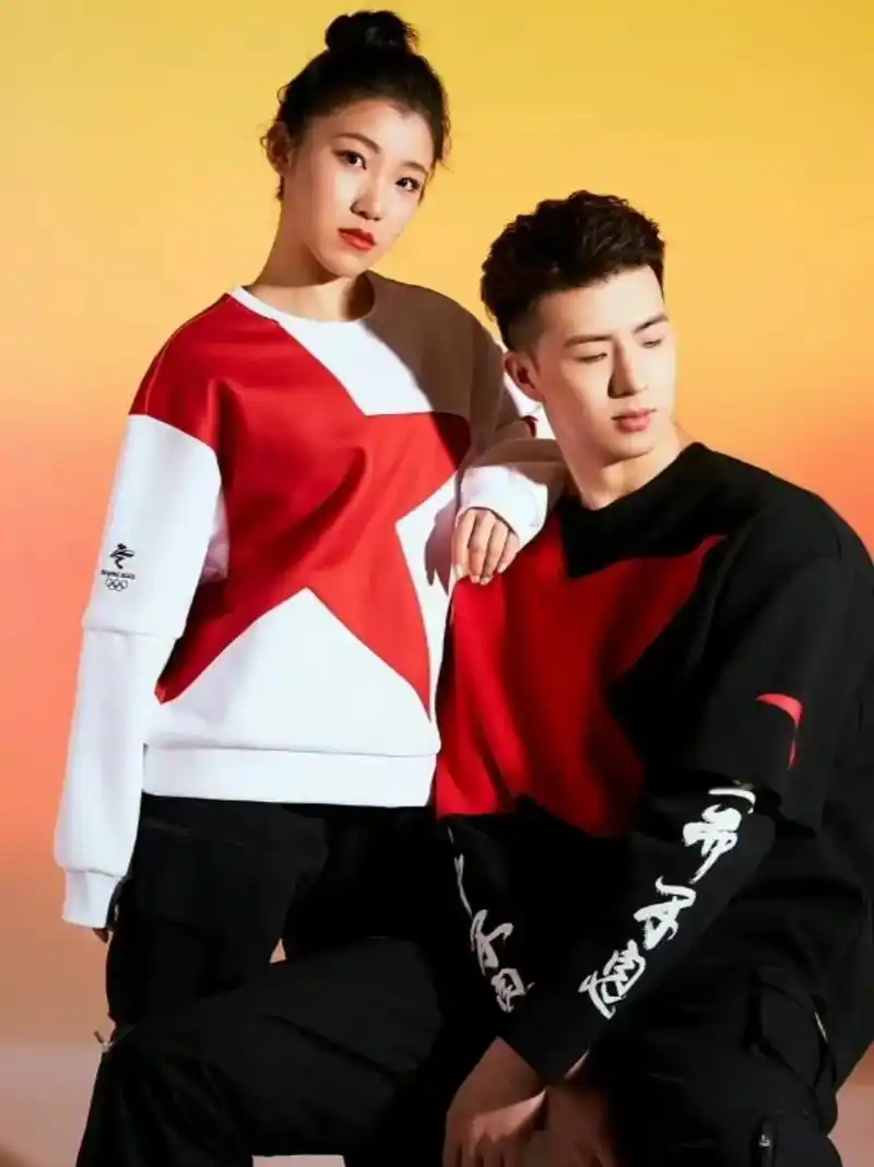 最萌身高差 #最火的冰上滑组合!王诗玥,柳鑫宇俩人被网友称 - 抖音