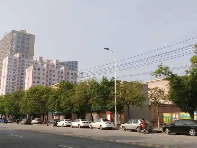 【6图】出租 怡海小区 电梯房三室 一年一万六看房方便,会战北道_任丘