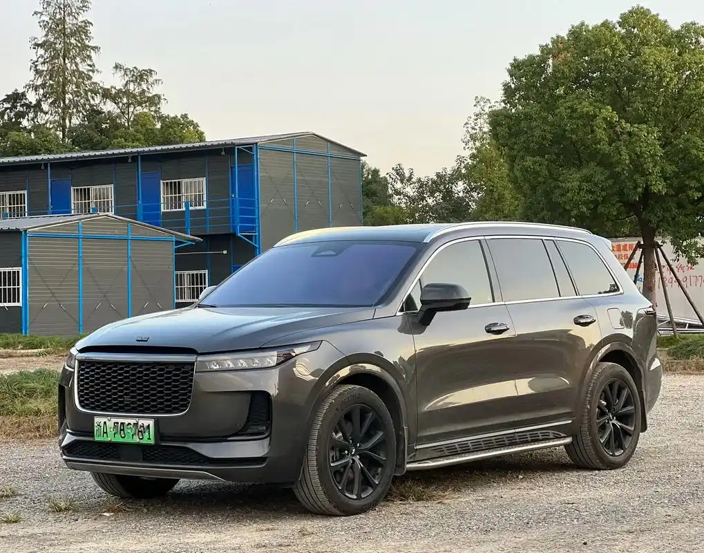 理想one 21款 增程6座版.2021年11月上牌 2万多 - 抖音