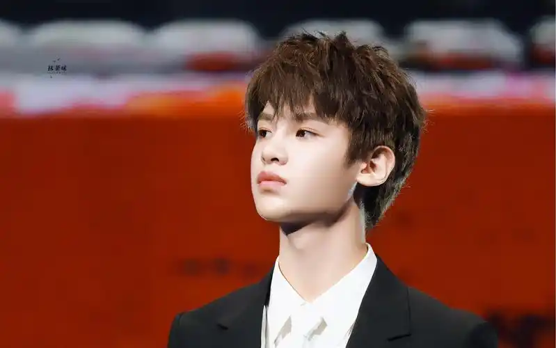 【justin黄明昊】《遇见天坛》主题曲舞台合集_哔哩哔哩_bilibili