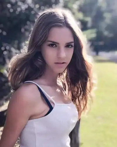 澳大利亚美女emily feld福利美照 五官精致美到勾魂