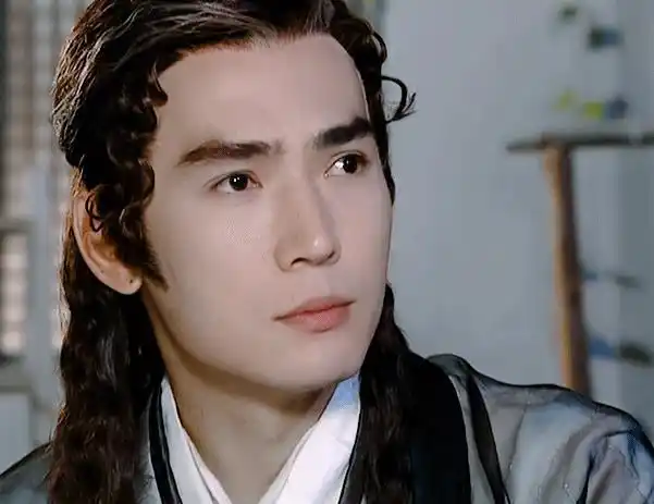 一代古装男神焦恩俊变邋遢大叔52岁穿拖鞋裤衩子一言难尽