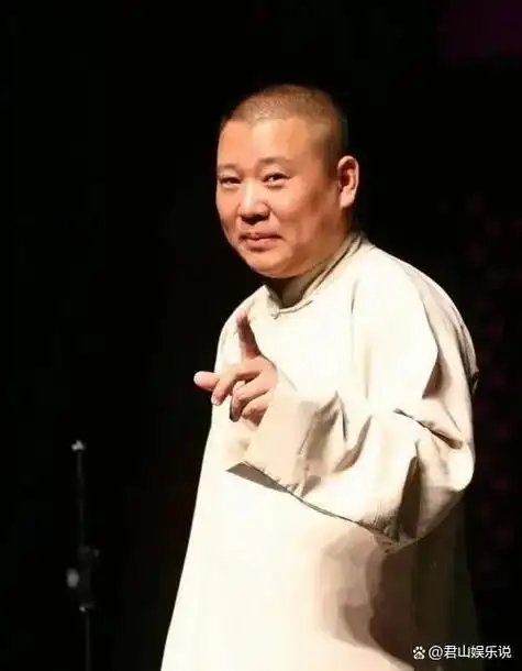 郭德纲当年破格录取17岁盲女,如今盲女在德云社,谁还敢骂她作秀