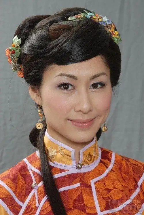 谁知道胡定欣的古装照片(迦楼罗)?