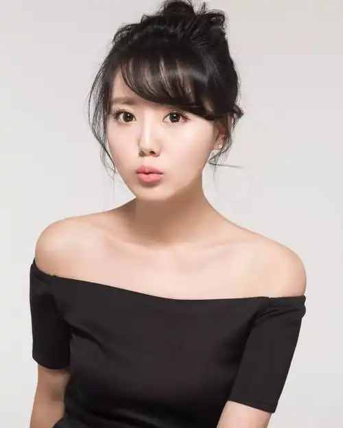 年会倒计时6天 | 张慧:始于颜值 陷于才华 终于坚持