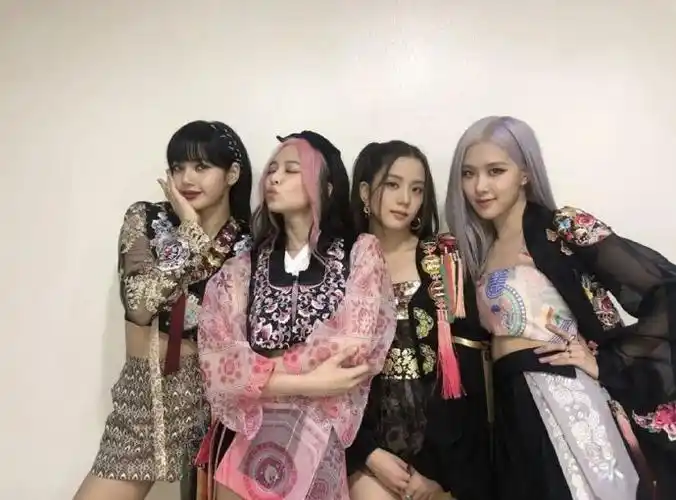 blackpink将维持四人组